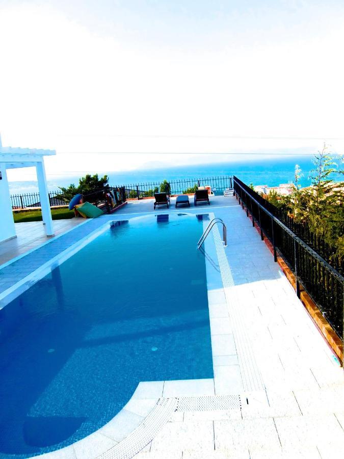 Luxury Villa With Amazing View, Çeşme 외부 사진